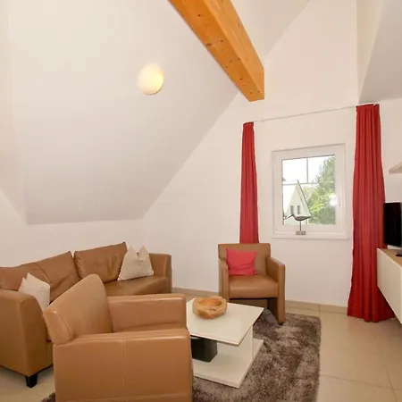 Strandnahe Mit Balkon, Gratis Nutzung Vom Ahoi Erlebnisbad Und Sauna In Sellin - Rex Rugia 14-5 Lobbe