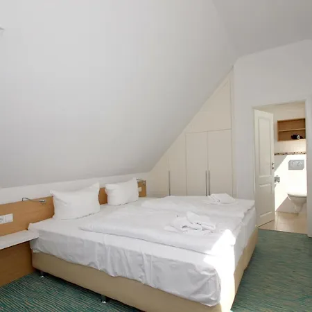 Strandnahe Mit Balkon, Gratis Nutzung Vom Ahoi Erlebnisbad Und Sauna In Sellin - Rex Rugia 14-5